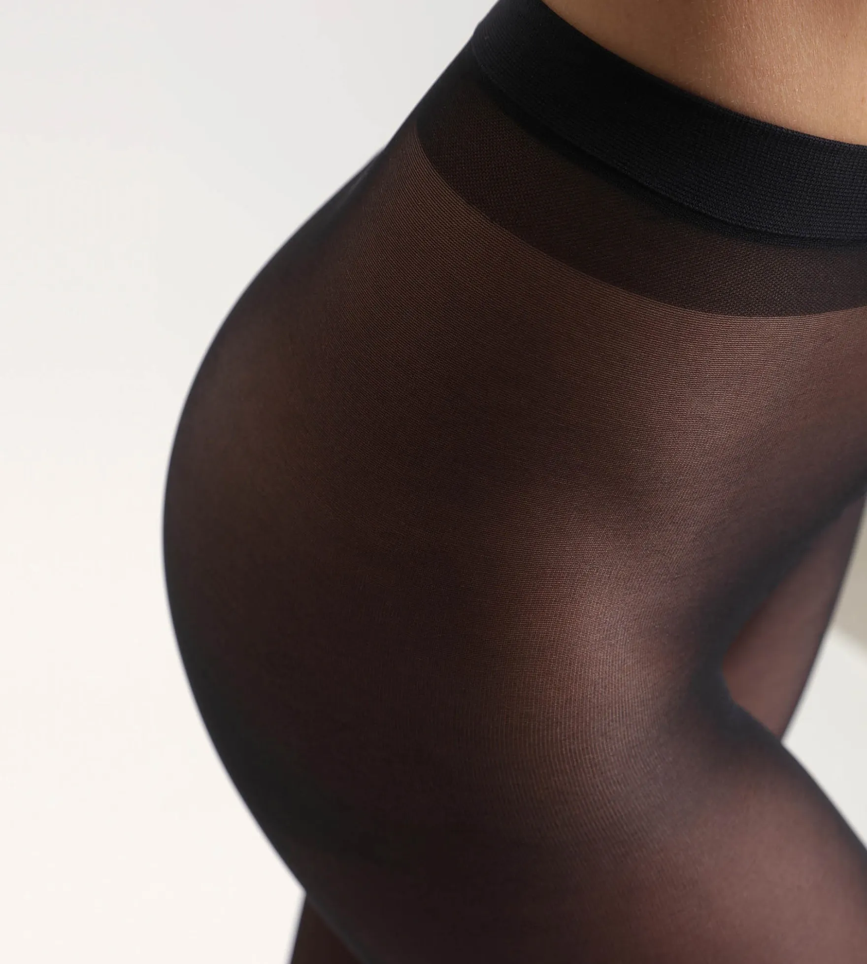 Collant semi-opaque noir Diam's Silhouette Fuselée