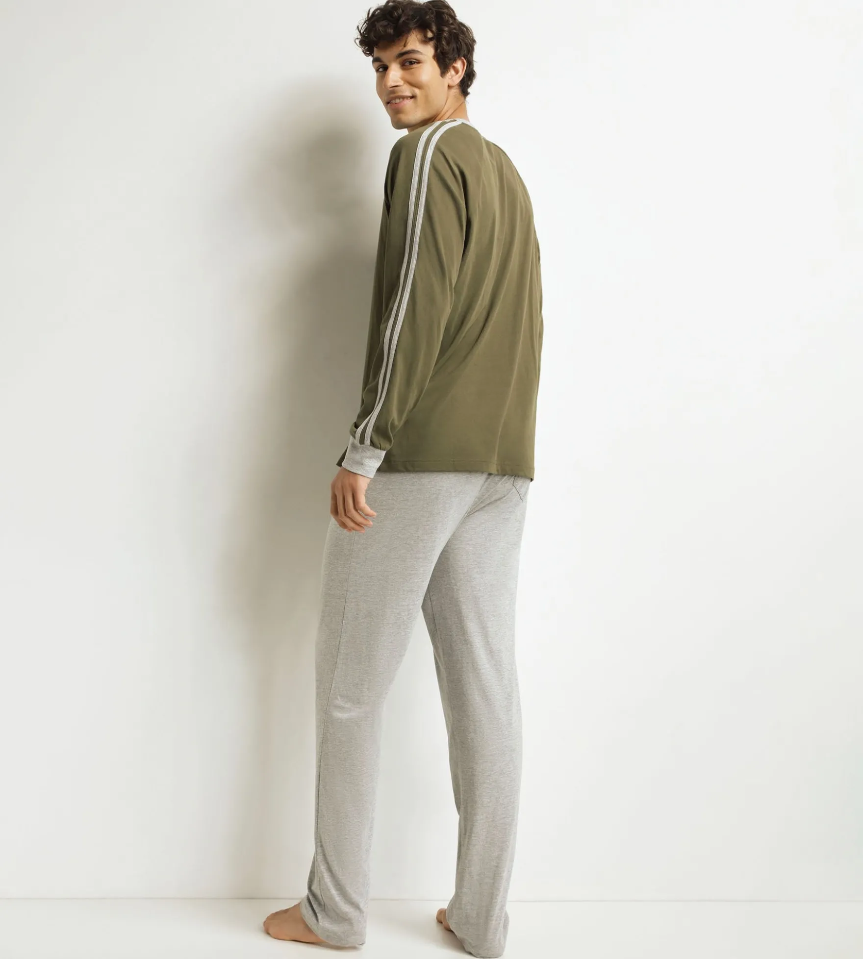 Ensemble pyjama pantalon homme militaire Dim Jersey