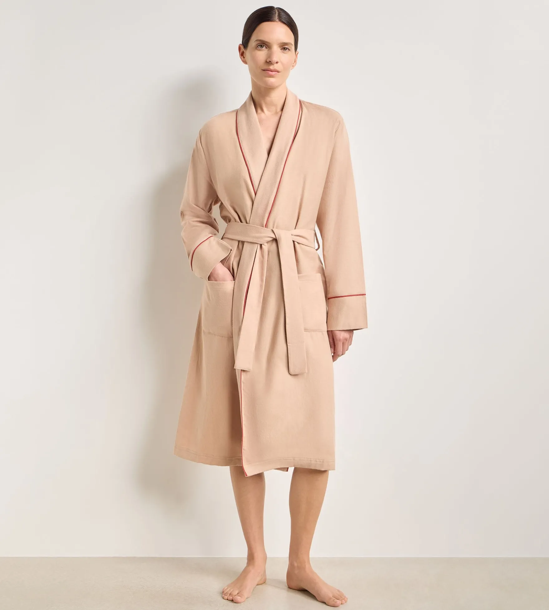 Peignoir flanelle soie beige DIM x Ines de la Fressange