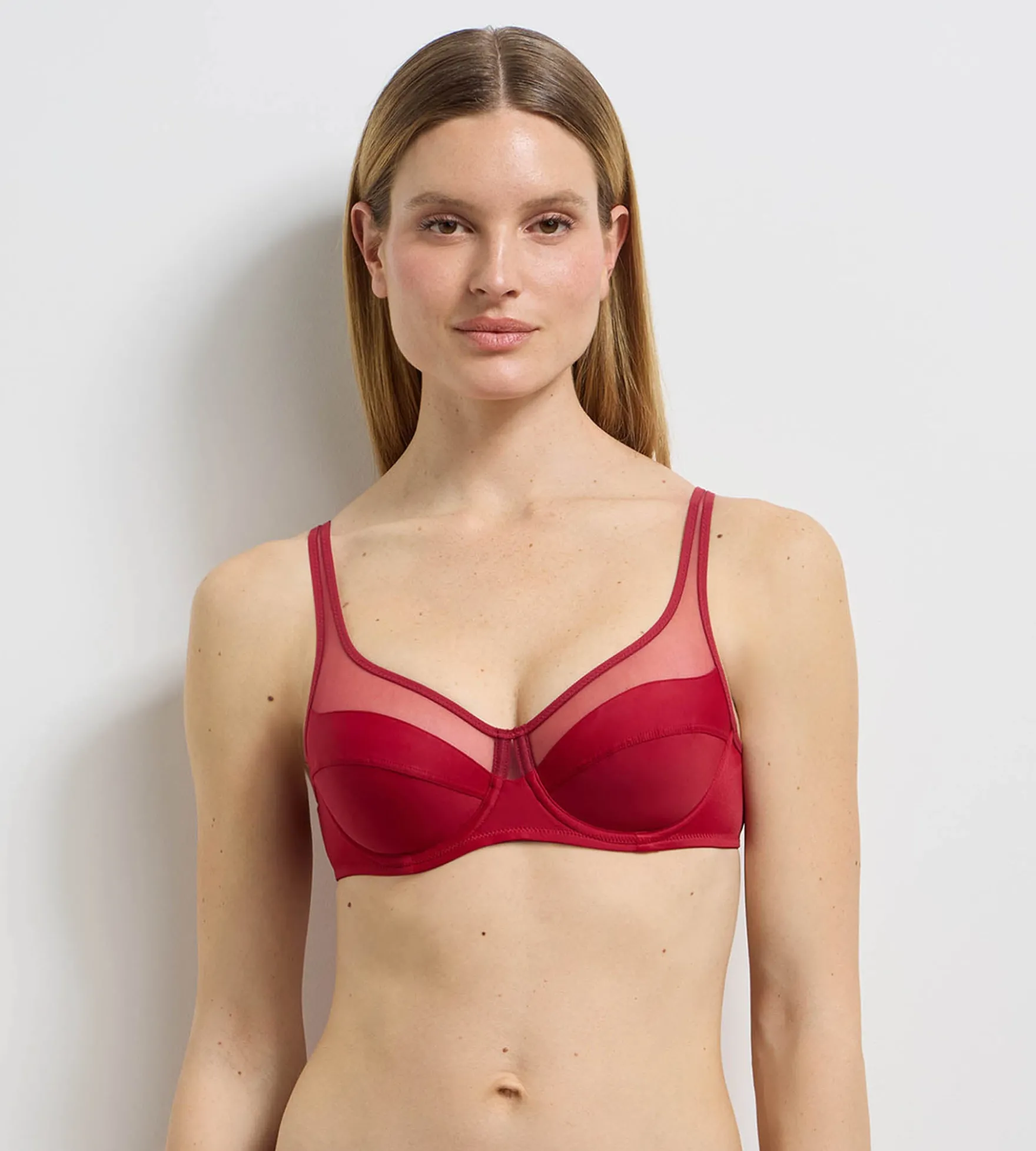 Soutien-gorge emboîtant à armatures bois rouge Generous Classic
