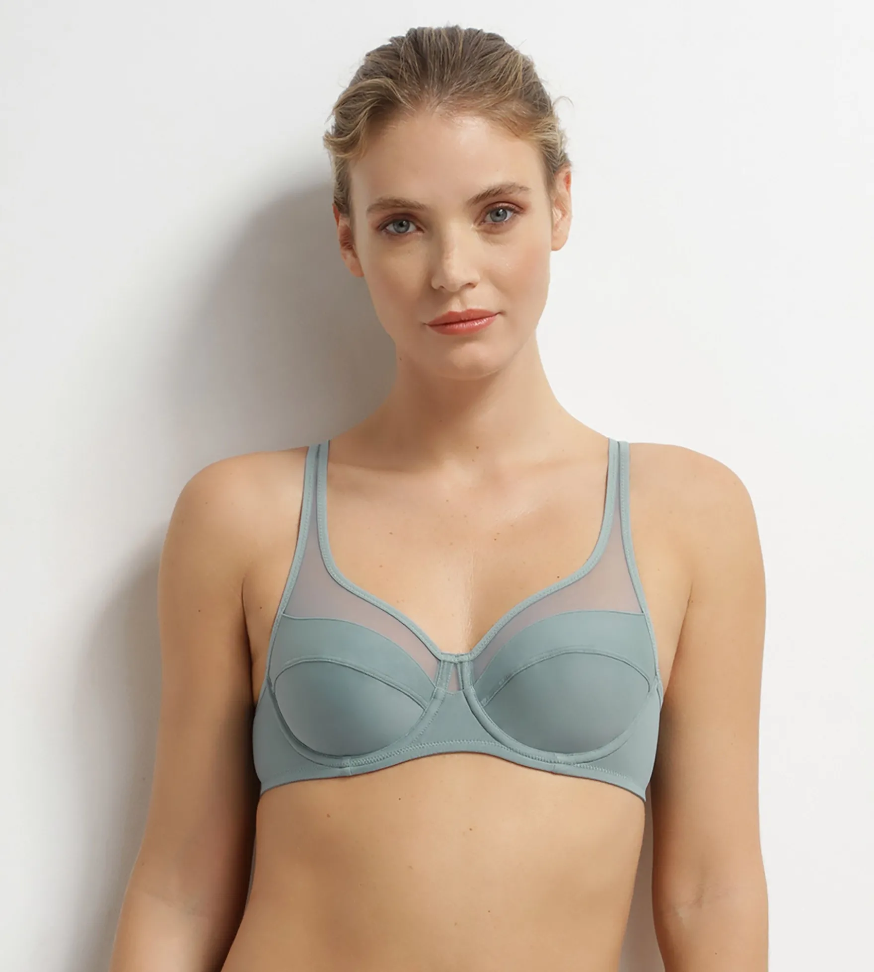 Soutien-gorge emboîtant en microfibre et tulle Sauge Generous