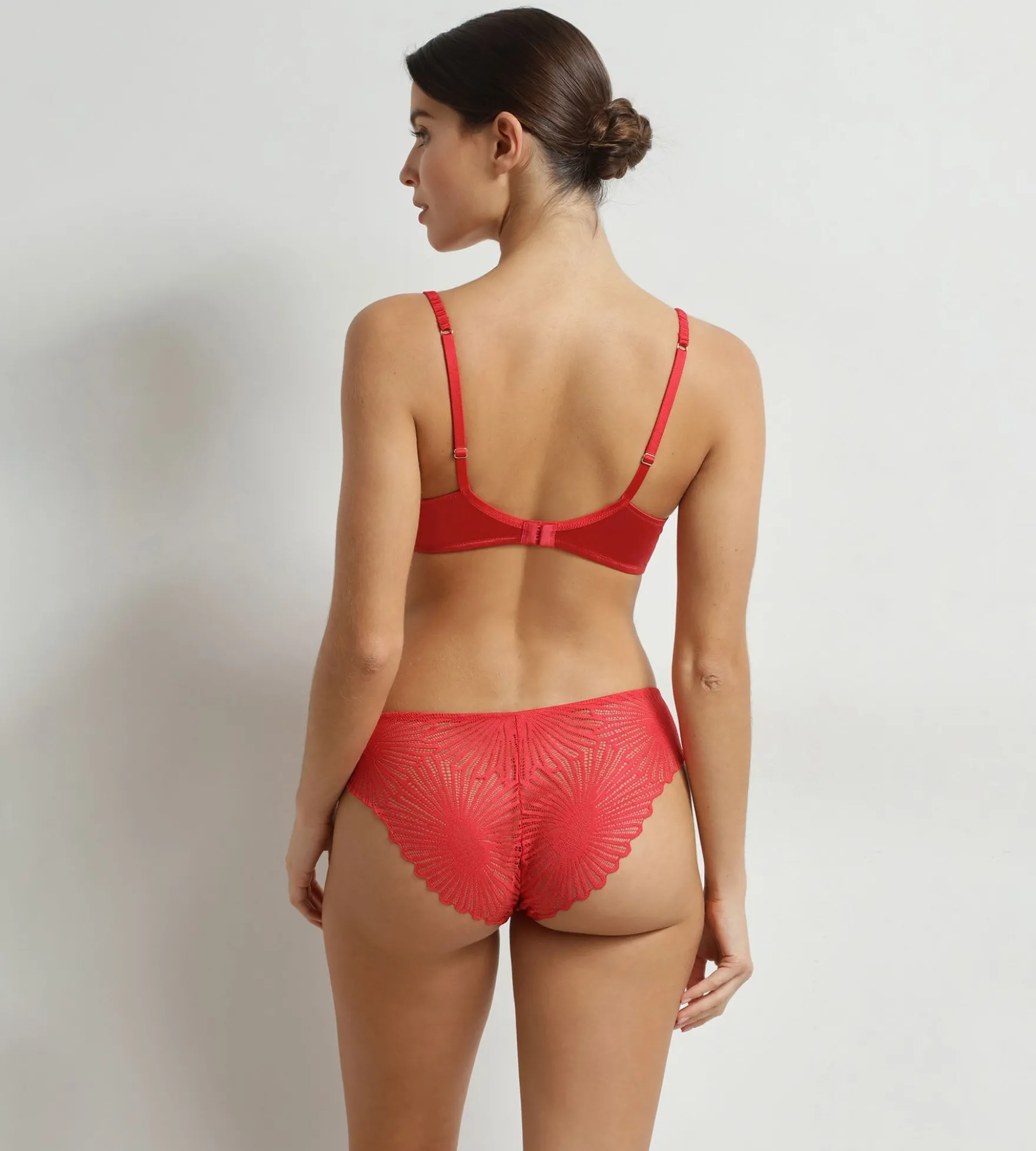 Soutien-gorge full cup à armatures en dentelle Rouge Chocolove
